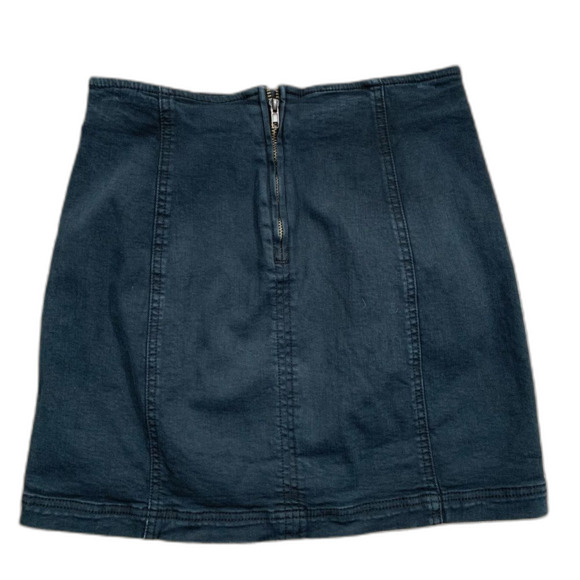 Kendall & Kylie Black Denim Mini Skirt - Picture 4 of 4